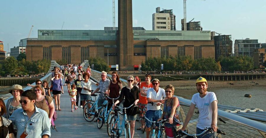 London: East London Town 3.5-Hour Bike Tour - A practical way to see East London, the City, and the docks in one half-day