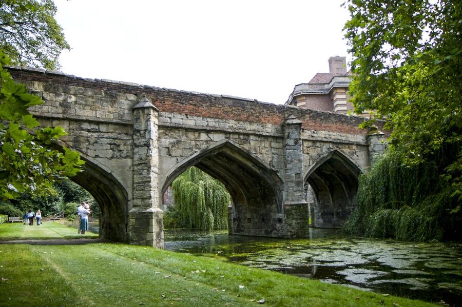 London: Entry Ticket to Eltham Palace and Gardens - Stepping into the Courtaulds’ Art Deco world