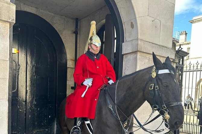 London Essential 2 hour introductory Walking Tour With a Londoner - Whitehall Palace and Horse Guards Parade: where tradition still runs the schedule