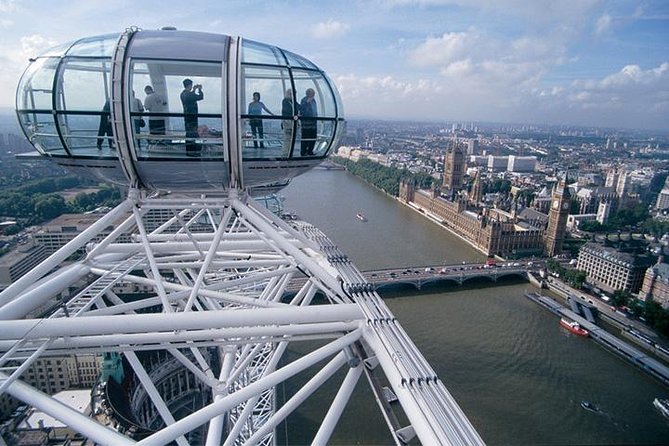 London Eye - Champagne Experience Ticket - Comfort and that air-conditioned capsule reality