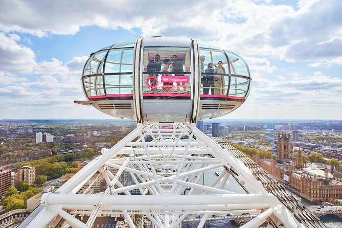 London Eye Fast-Track Ticket - Inside the capsule: air-conditioned comfort and a slow rotation