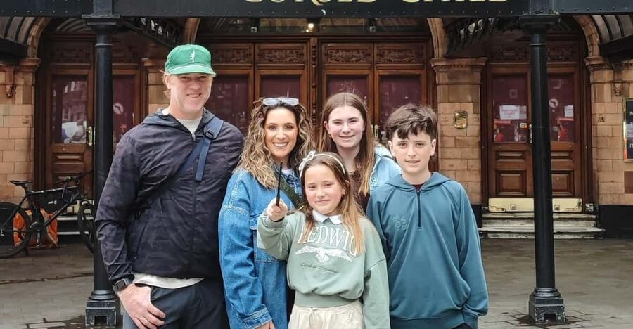 London: Family Harry Potter Movie Locations Tour (Private) - Platform 9 3/4: the photo stop that you should plan around