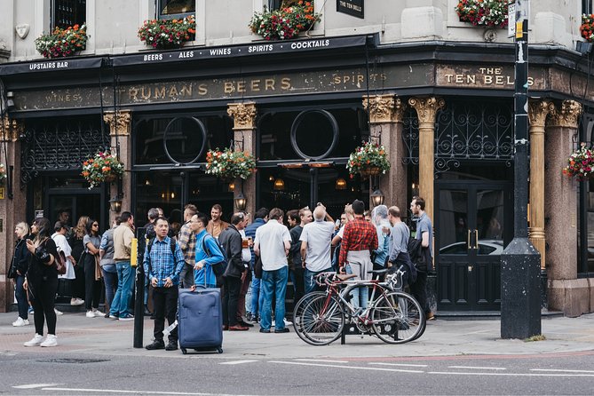 London Food & Drinks Private Tour - British Taverns & Pubs - Poppies Fish & Chips: the classic stop that sets the tone