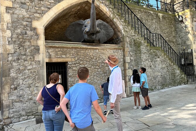 London for Kids Full Day with Westminster Abbey & Tower of London - Trafalgar Square: The Perfect Reset Between Abbey and Tower