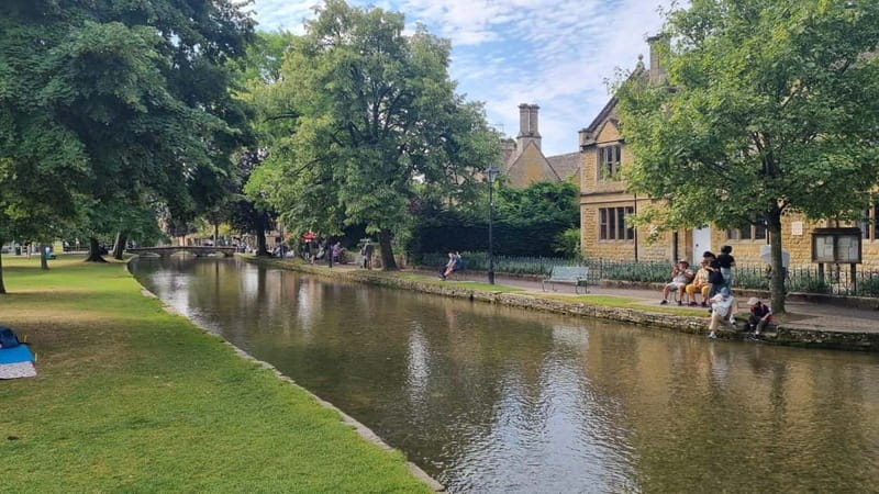London: Full Day Cotswolds Tour with Shakespeare's Stratford - From Paddington to the Cotswolds: a small group that actually feels small