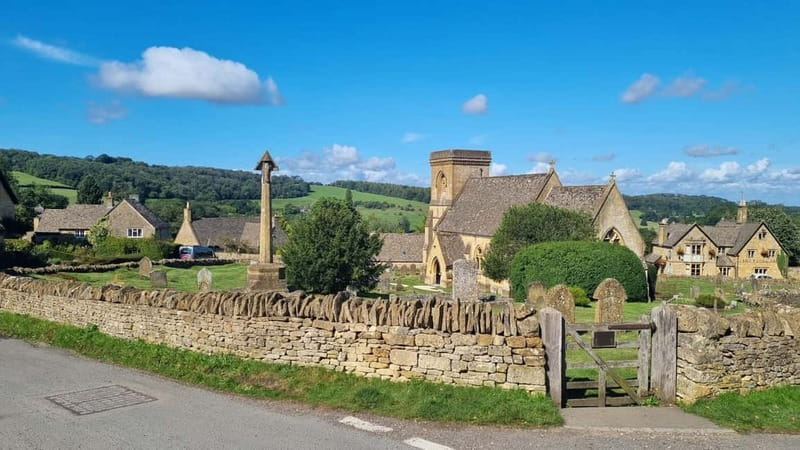 London: Full Day Cotswolds Tour with Shakespeare's Stratford - Stratford-upon-Avon in about an hour: a good taste, not a full day of Shakespeare