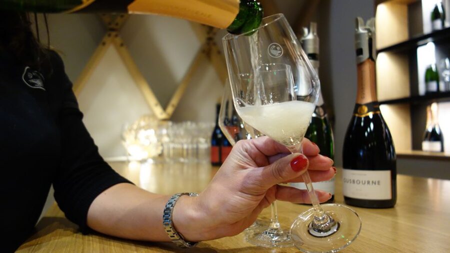 London: Full-Day English Wine Tour with Lunch - Price and logistics: the real trade-offs to know