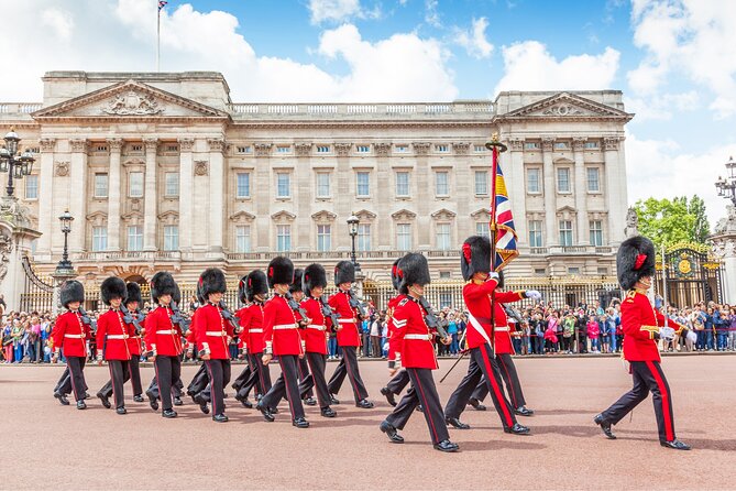 London Full-Day Private Tour with Westminster Abbey Tickets - Starting at Regent Street, Then the West End Gets Your Day Going