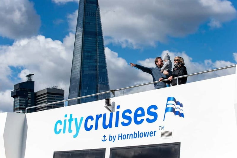 London: Fully Flexible River Thames Sightseeing Pass - London Eye Pier: skyline photos with less walking stress