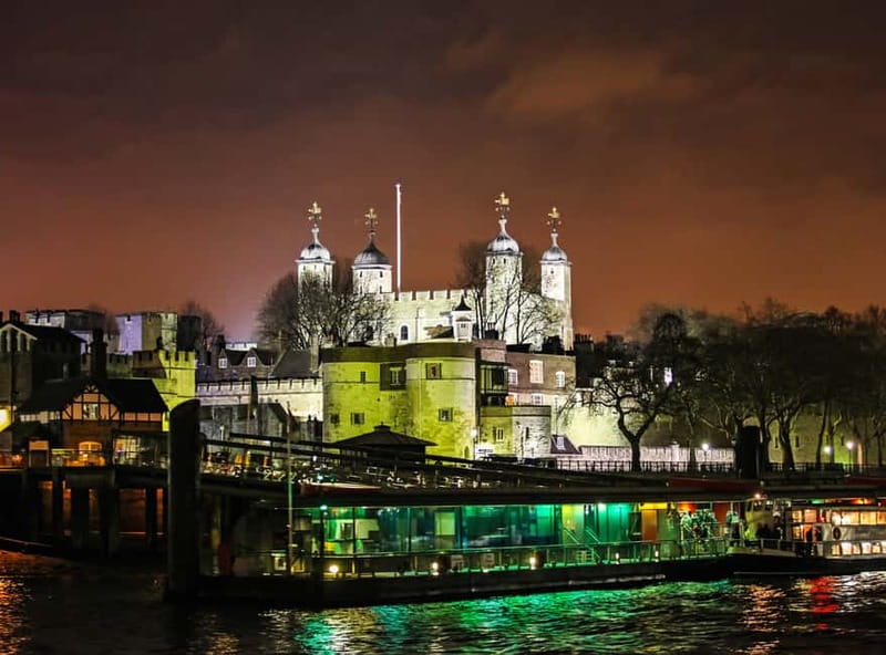 London: Fully Flexible River Thames Sightseeing Pass - Tower (of London) Pier: fortress energy plus modern towers