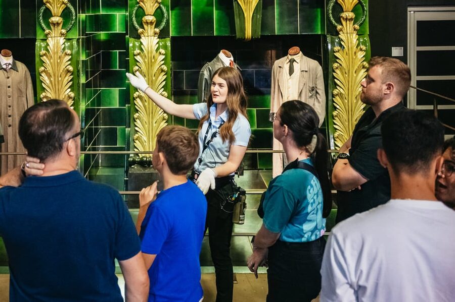 London: Fully-Guided Making of Harry Potter Tour - Opening with the cinema film, then walking into the Great Hall