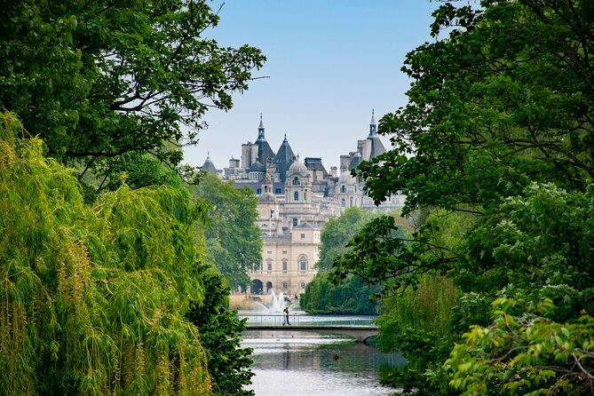London Fully Tailored Private Tour: Half-Day with Local Guide - St Paul’s Cathedral and the City of London: Old Streets Meet Modern Power