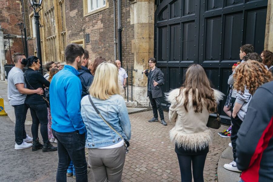 London: Ghost Walk and River Thames Boat Ride - The haunted-house stops and eerie parks on the way to the Tower