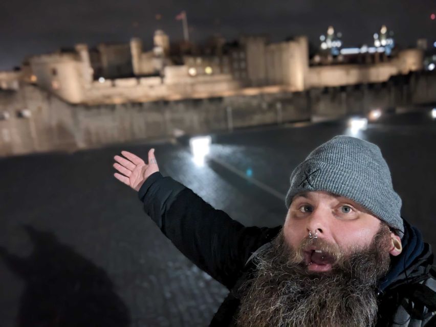 London: Ghost Walk and River Thames Boat Ride - Tower of London finale: royal castle turned prison