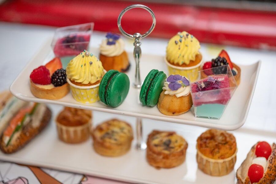 London: Gin and Afternoon Tea Bus Tour with Audio Guide - Key things to know before you go
