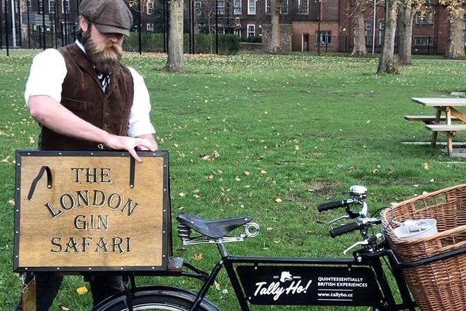 London Gin Safari: A Spirited, Juniper-Fuelled Jaunt - Cycling Through Dickensian Streets and Quiet Residential Squares