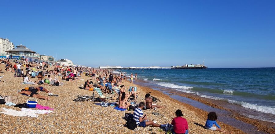 London: Guided Day Trip to Brighton and Seven Sisters - Guide support across languages: more than a nice perk