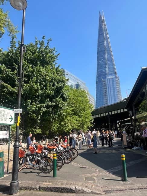 London: Guided E-bike Tour - Trafalgar Square to Buckingham Palace, royal and cinematic in minutes
