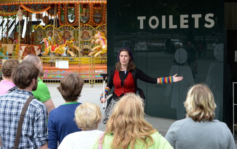 London: Guided Loo Tour - The patriotic toilet stop and the secret pop-up loo