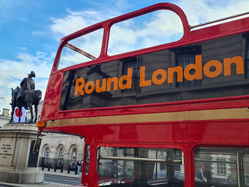 London: Guided Sightseeing Tour on a Vintage Open-Top Bus - Royal Courts of Justice and St Paul’s, the “big skyline” warm-up