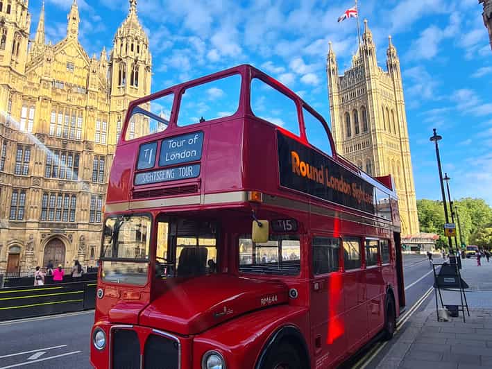 London: Guided Sightseeing Tour on a Vintage Open-Top Bus - Trafalgar Square and Piccadilly Circus, the fun-factor finale