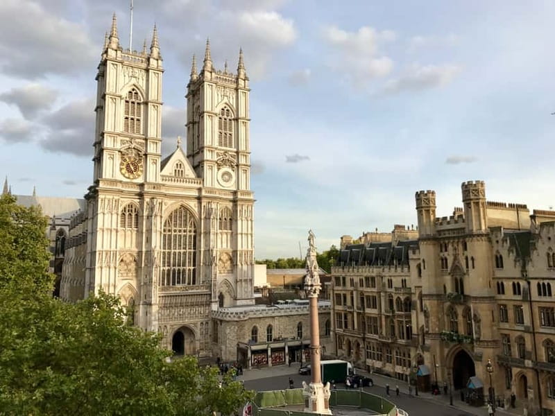 London: Guided Tour of Houses of Parliament & Westminster - From Parliament Square to Westminster Hall: getting oriented fast
