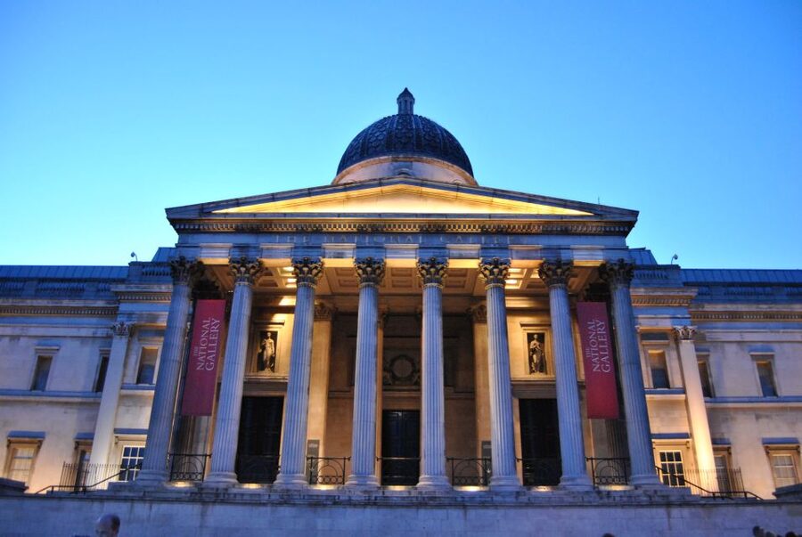 London Half-Day Private Chauffeur Driven Tour - Buckingham Palace: The Royal Watch and Photo-Friendly Moments