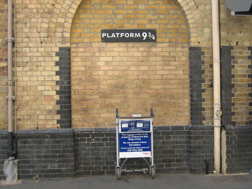 London: Harry Potter 3-Hour Private Walking Tour - Wizarding Bank Run by Gringotts on a Double-Decker