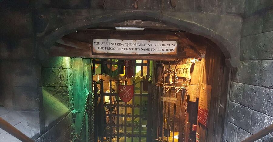 London: Harry Potter and the Clink Prison (Tour + Tickets) - Cecil Court and Goodwin’s Court: the kind of London that still looks like film streets