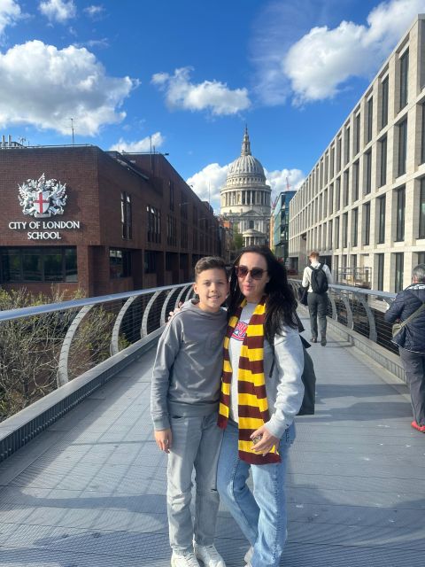 London: Harry Potter Black Cab Tour with Hotel Pick Up - St Paul’s Cathedral and the Millennium Bridge Chill Factor