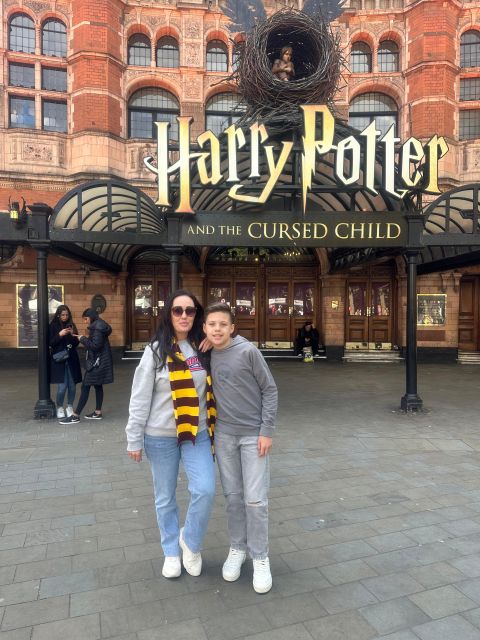 London: Harry Potter Black Cab Tour with Hotel Pick Up - House of Spells, Shaftesbury Avenue, and Cecil Court for Fan-Friendly Side Streets