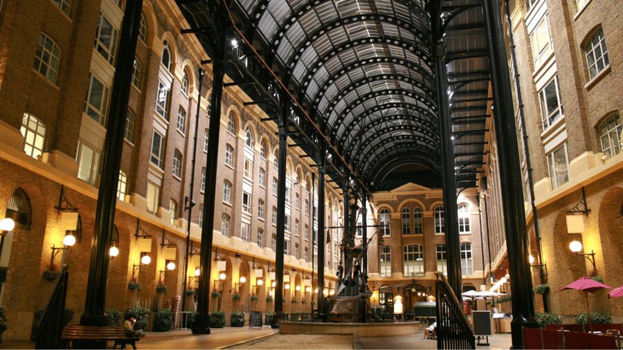 London: Harry Potter Movie Location Tour with an APP - The theatre stop at Harry Potter and the Cursed Child, plus Tottenham Court Road