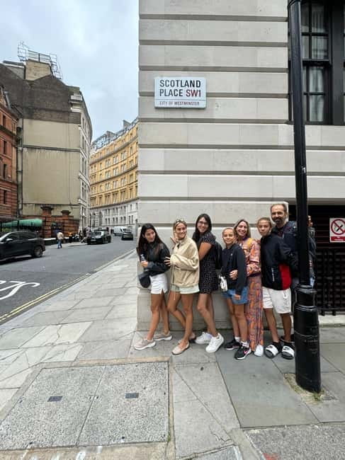 London: Harry Potter Tour in English, discover spells and secrets! - Key highlights you should care about