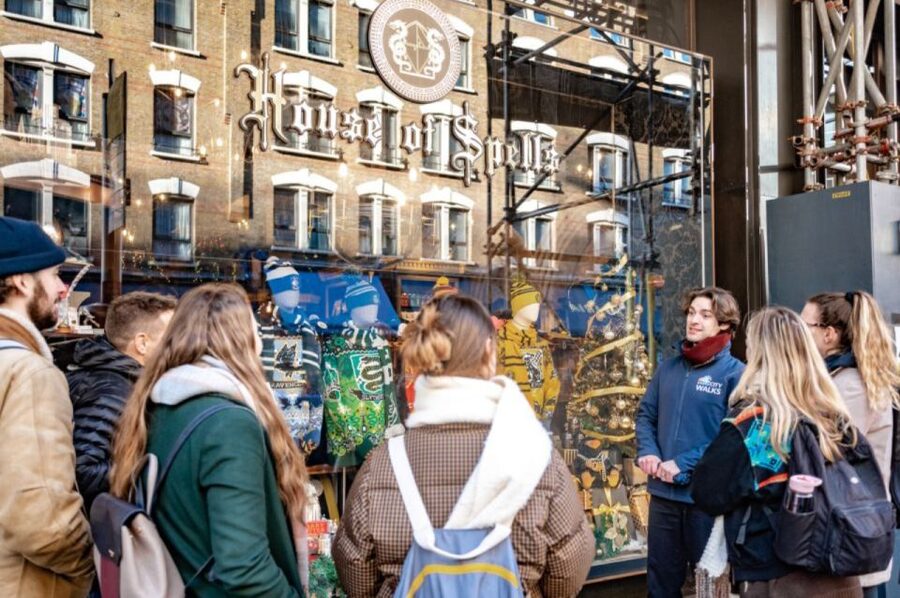 London: Harry Potter Walk, Hop-on Hop-off Bus Tour & Cruise - The Thames cruise between Westminster Pier and Tower Pier