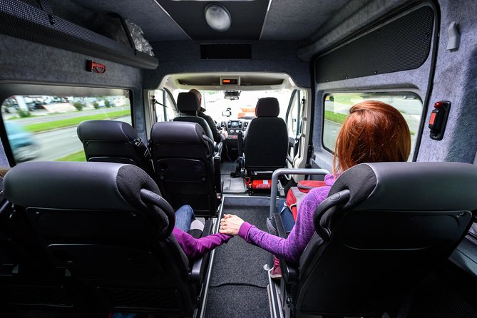 London Heathrow Airport Arrival Transfer (Airport to Southampton Hotel or Address) - Luggage rules: how to avoid extra fees