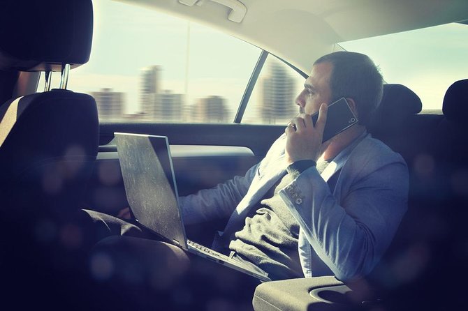 London Heathrow Airport Transfer - Communication That Keeps You From Wandering Heathrow