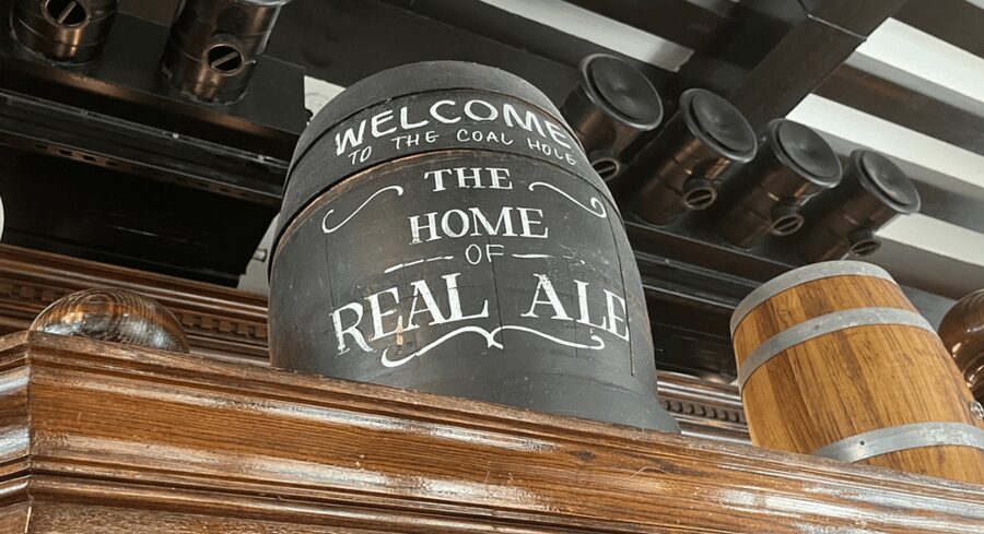 London: Historic London Pub Walking Tour - Why a pub crawl works better as a guided walk