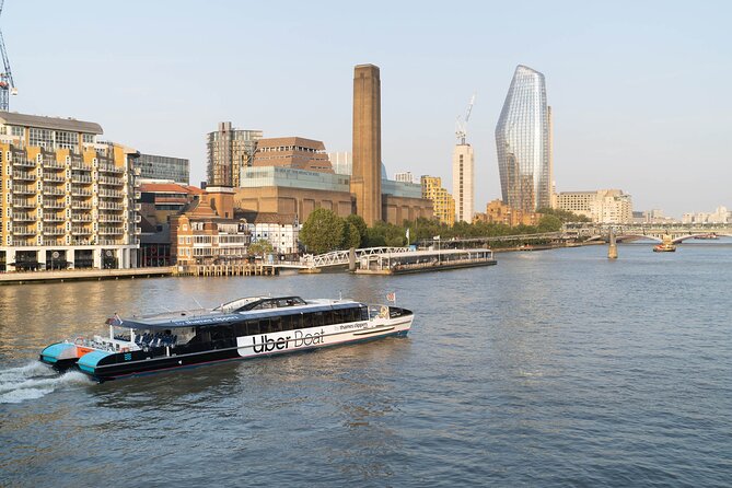London: Hop-On Hop-Off 1 Day River Thames Adventure - Uber Boat - Onboard comfort, the cafe and bar, and how to use the ride like a local