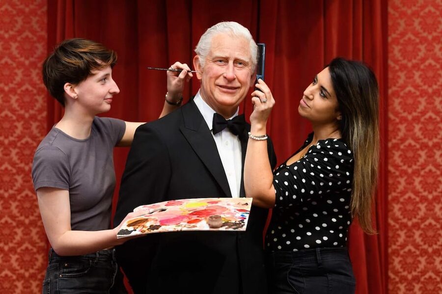 London: Hop-on Hop-off Bus Tour and Madame Tussauds Ticket - Key Points at a Glance