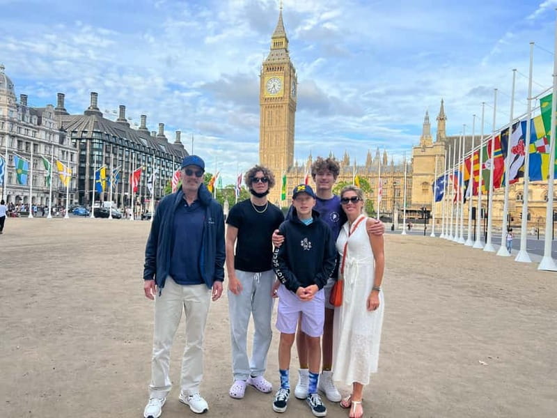 London: Iconic London Taxi Tour - Private 3 hour tour - Whitehall, Downing Street, Horse Guards, and the politics story