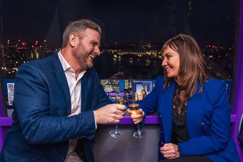London: IFS Cloud Cable Car Champagne Experience - How the IFS Cloud Cable Car Turns London Into a 360-Degree View