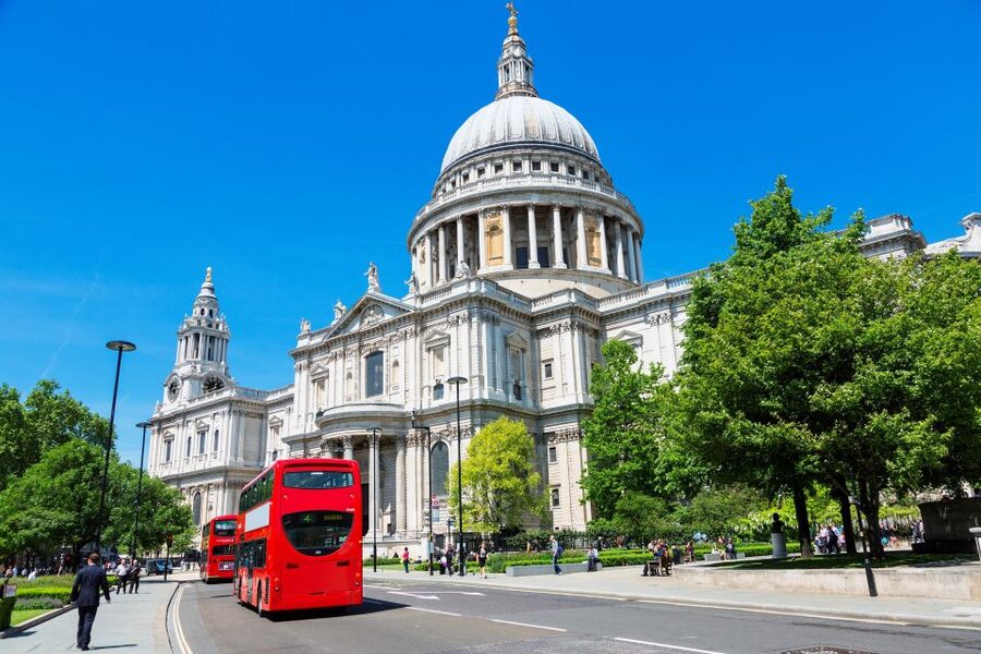 London in One Day Tour with River Cruise - Westminster Abbey, Parliament Square, and Big Ben from the right angle