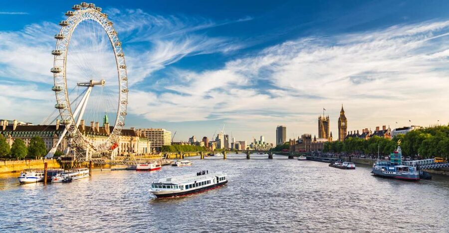 London in One Day Tour with River Cruise - Victoria Coach Station meet-up and the morning coach loop