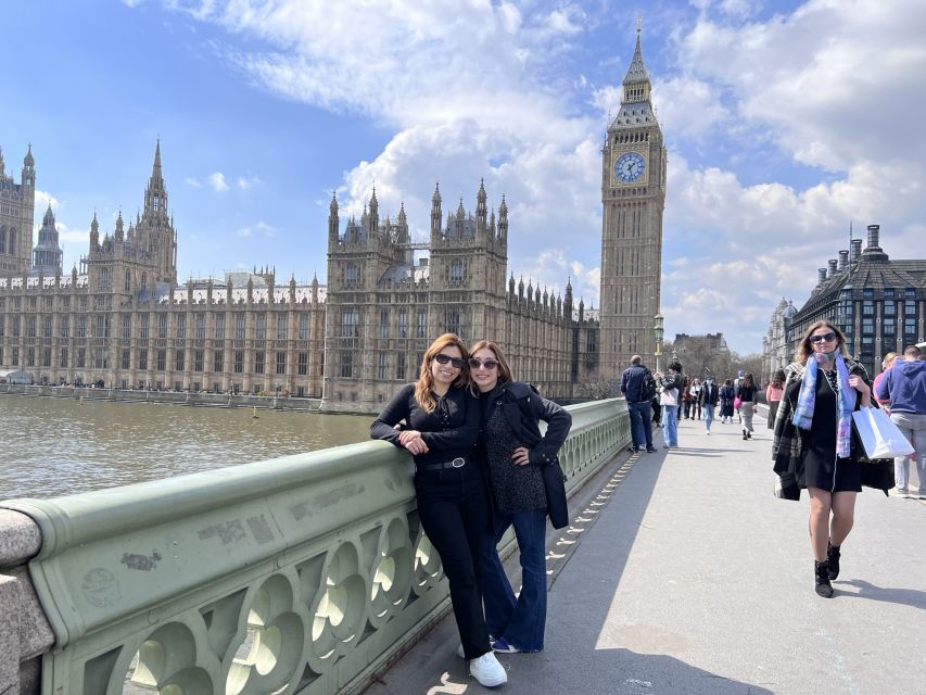 London in Spanish Privado: Lo Mejor de Londres en un día! - London Bridge and the Tower of London: moving from modern streets to medieval roots