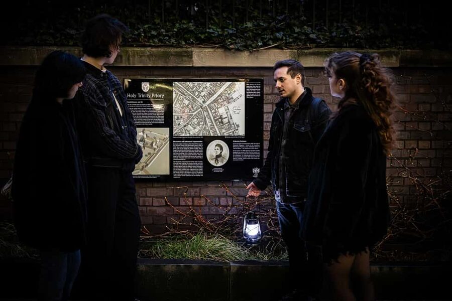 London: Jack the Ripper Interactive Tour in Whitechapel - Finishing near Mitre Square: wrap-up and where to go next