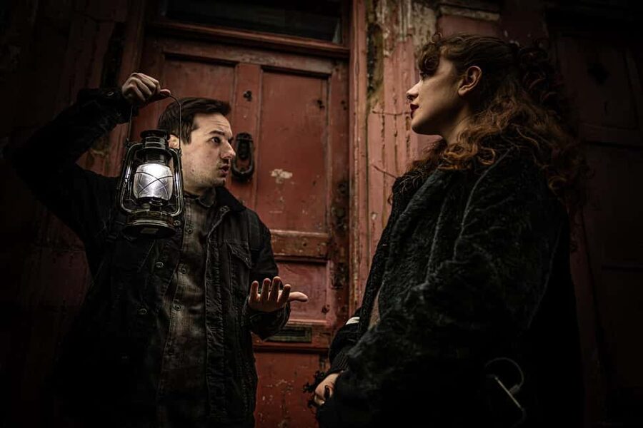 London: Jack the Ripper Interactive Tour in Whitechapel - Your detective pack: clues, questions, and how the “interactive” part works