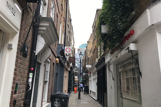 London - Jack the Ripper Small Group Tour - Walking effort and comfort: shoes matter more than you think