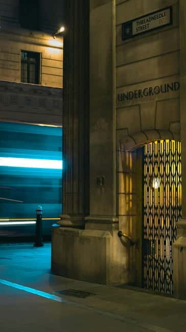 London: Jack the Ripper Tour and Underground Prison in Spanish - Key things to know before you go