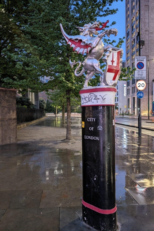 London: Jack the Ripper Tour in Spanish - Practical tips for enjoying it on London streets