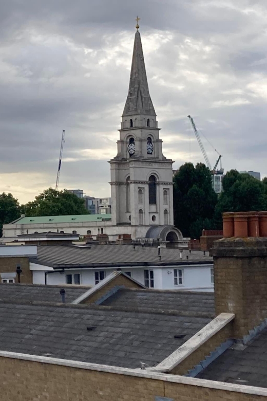 London: Jack the Ripper tour in Spanish (RLA Winner) - Pace, comfort, and what to bring for London weather